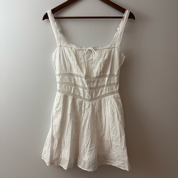 Abercrombie & Fitch lace corset mini skort dress in white Sz S NWT!! - Picture 2 of 8
